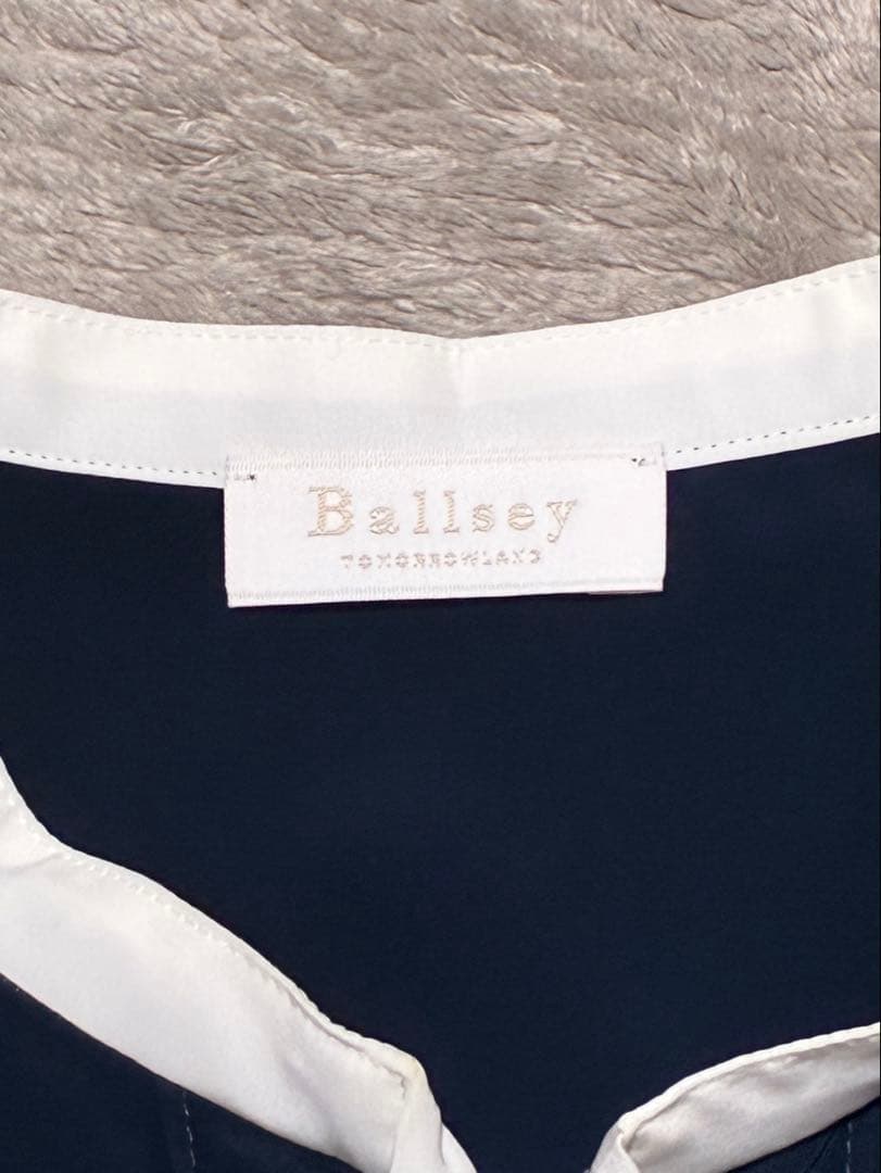 【着用1回のみ】Ballsey ボールジィ クリアデシンボウタイブラウス