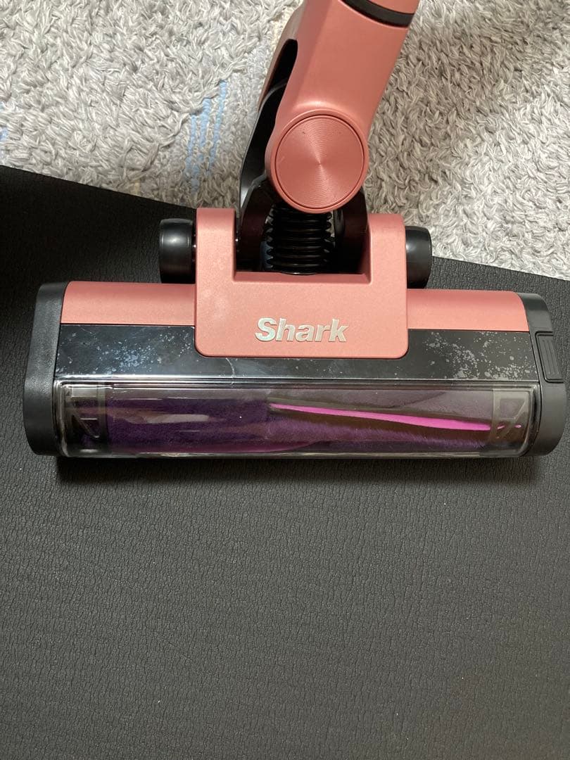 シャーク製スティッククリーナー本体 ピンク 充電スタンド付き