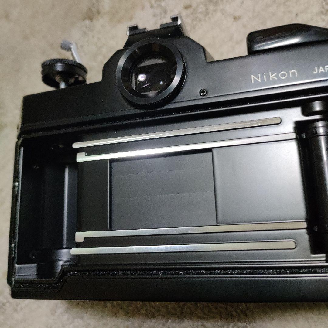 Nikon Nikomat フィルム一眼レフカメラ