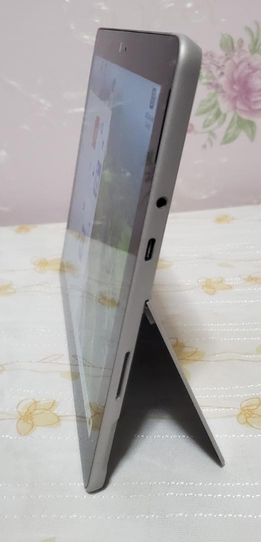 (ほぼ新品) Surface GO 4415Y/4GB/64GB office