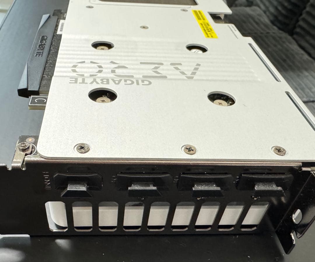 GIGABYTE GeForce RTX 5060 Ti 16GB 保証有り