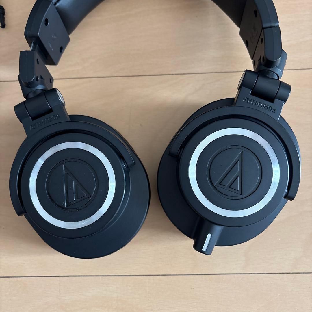 美品 オーディオテクニカ ATH-M50x プロフェッショナルモニターヘッドホン