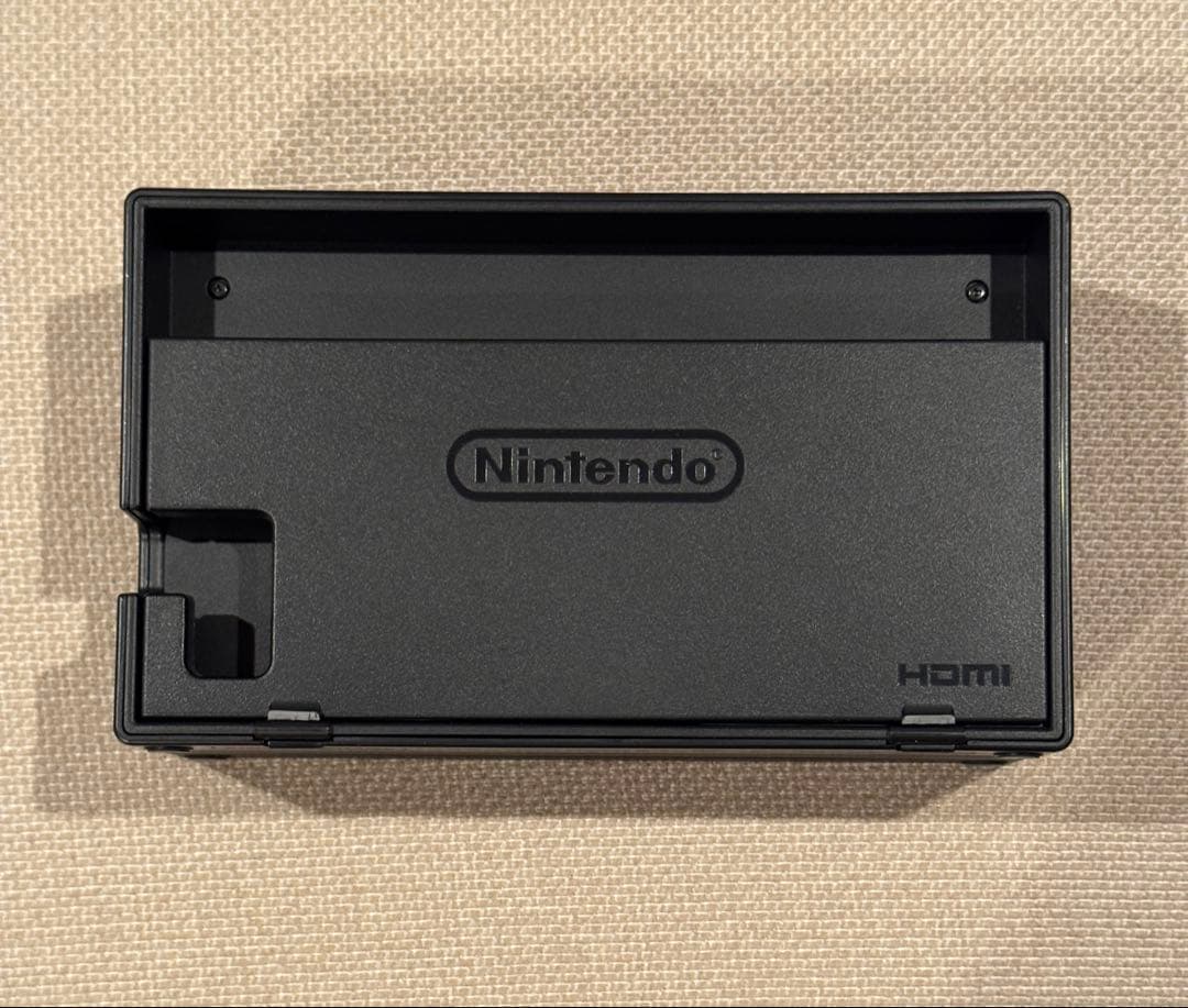 【美品】Nintendo Switch 本体 バッテリー強化版　付属品完備