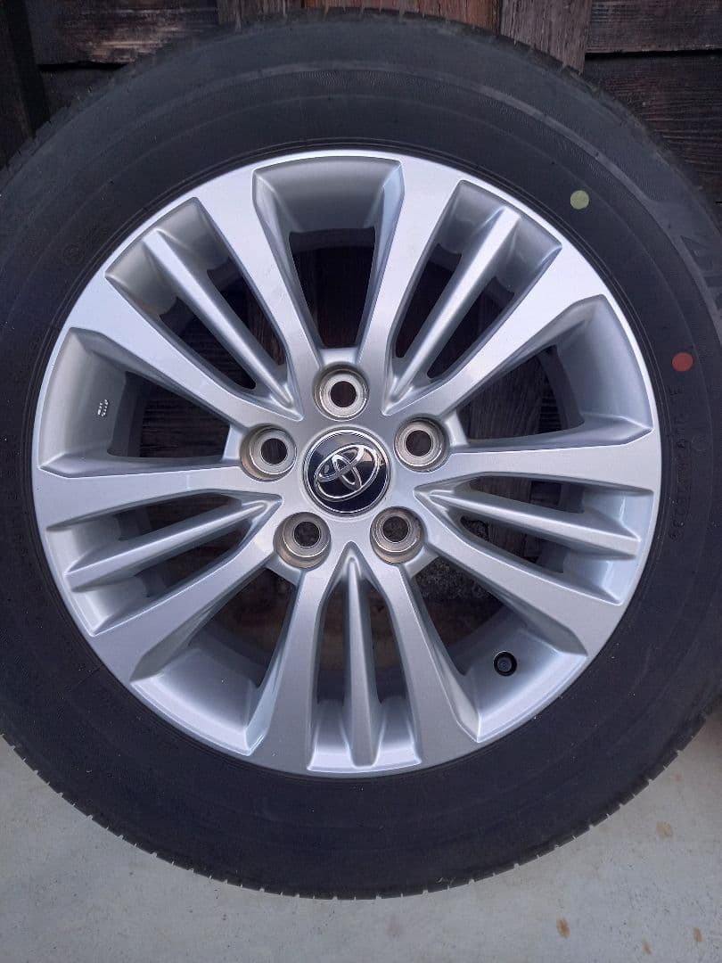 ゆきです！トヨタ 16インチ ホイールセット ブリヂストン