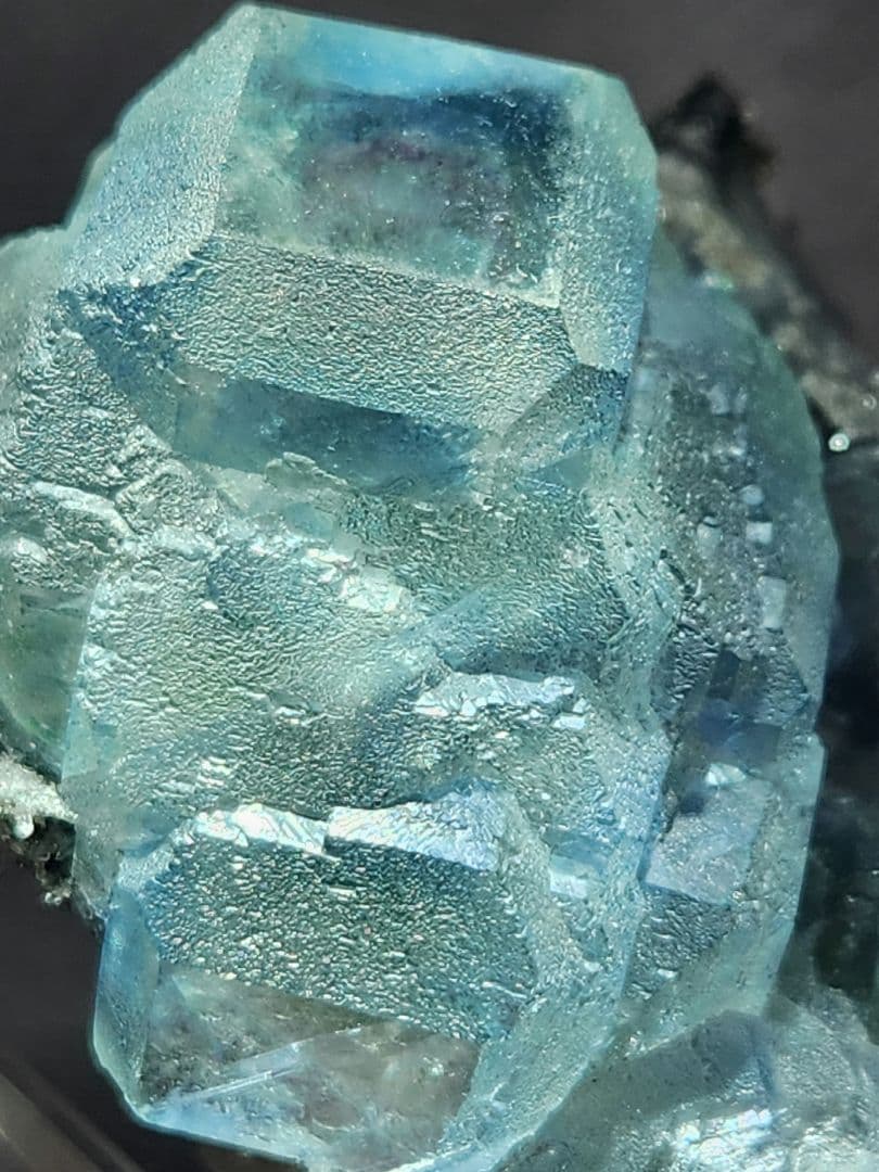 高品質✨フローライト母岩付き結晶原石