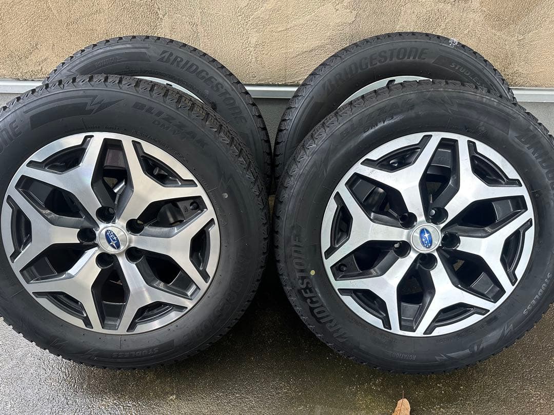 ブリヂストン225/60R17スタッドレスアルミホイールセット