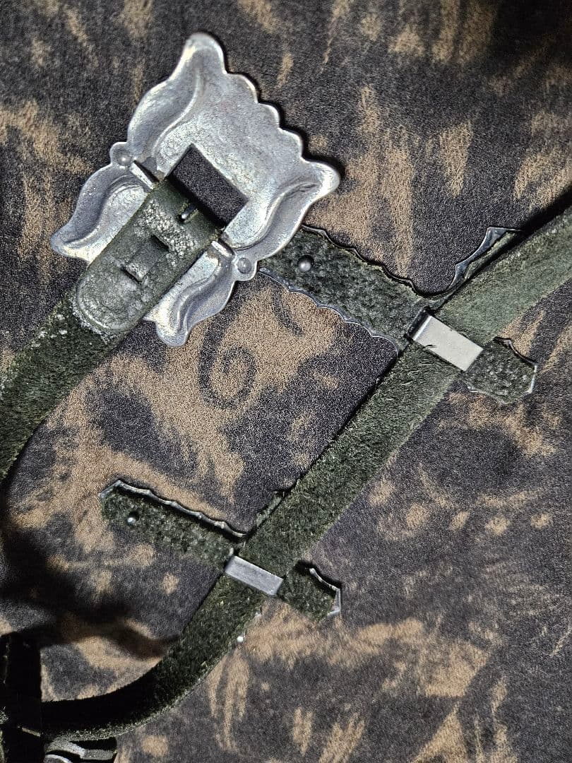 LGB クロスコンチョベルト hyde着用