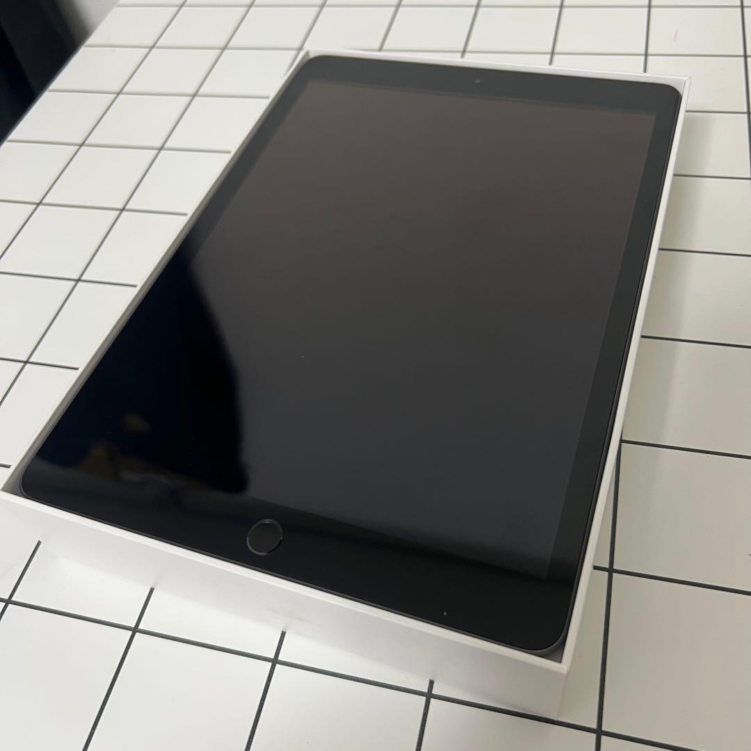 【匿名配送】IPad 第7世代 外箱あり スペースグレー 32GB【美品】
