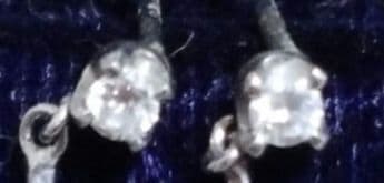 プラチナ ダイヤモンド 花形ピアス