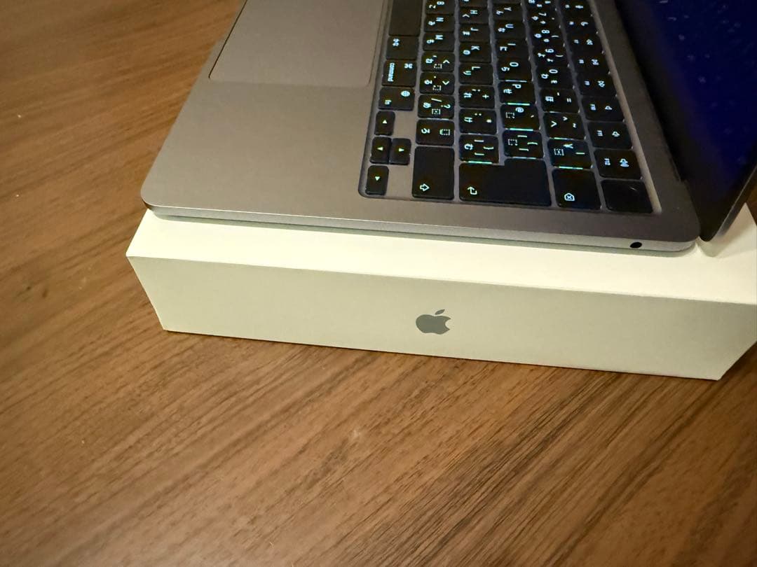 MacBook本体 MacBookAir/M2/13.6inch/8GB/SSD256GB