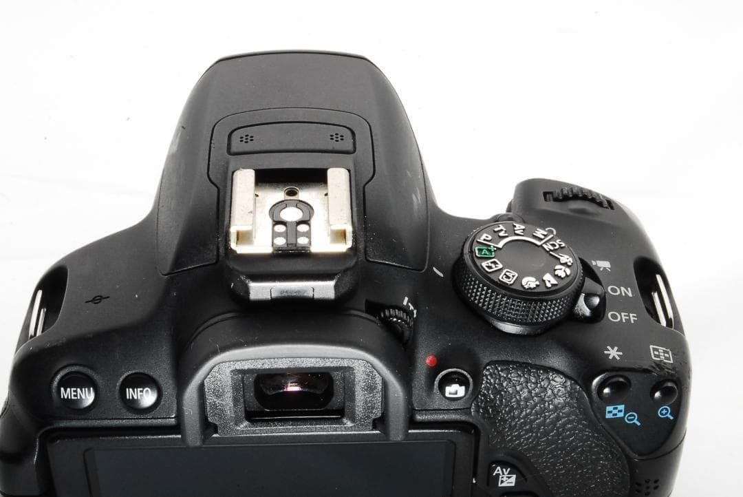 Canon Kiss X7i＋18-55＆75-300mm自撮り◎☘️極上