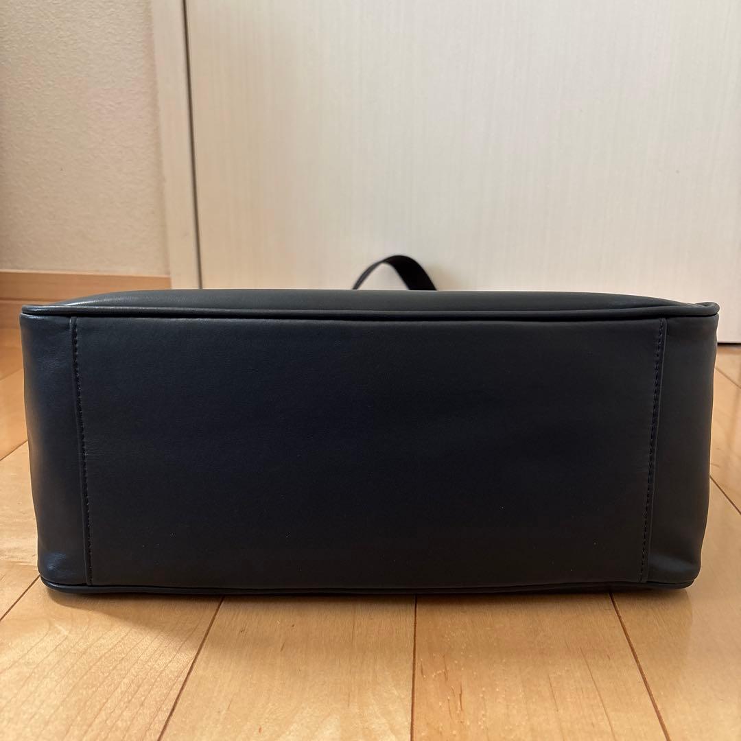 TOMORROWLAND トートバッグ A4可 黒　肩掛け　希少