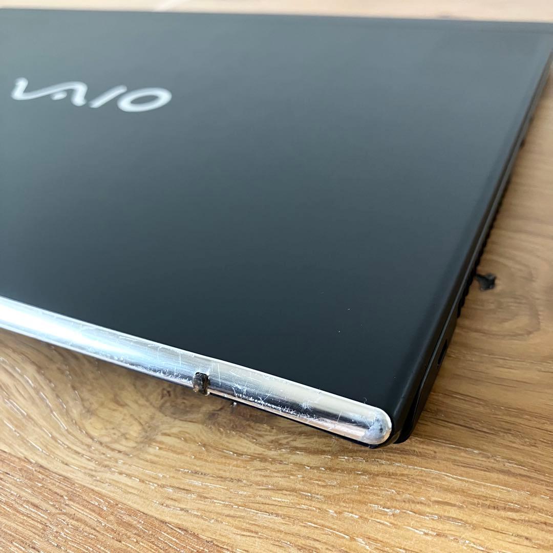 VAIO/16G/i7/SSD/カメラ/Win11pro/軽量/黒/ノートPC