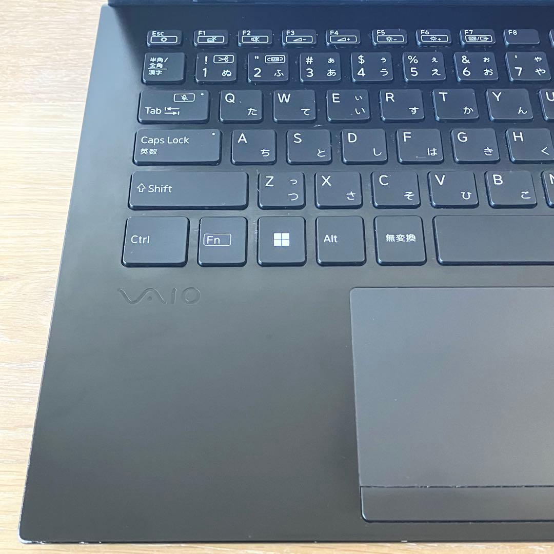 VAIO/16G/i7/SSD/カメラ/Win11pro/軽量/黒/ノートPC