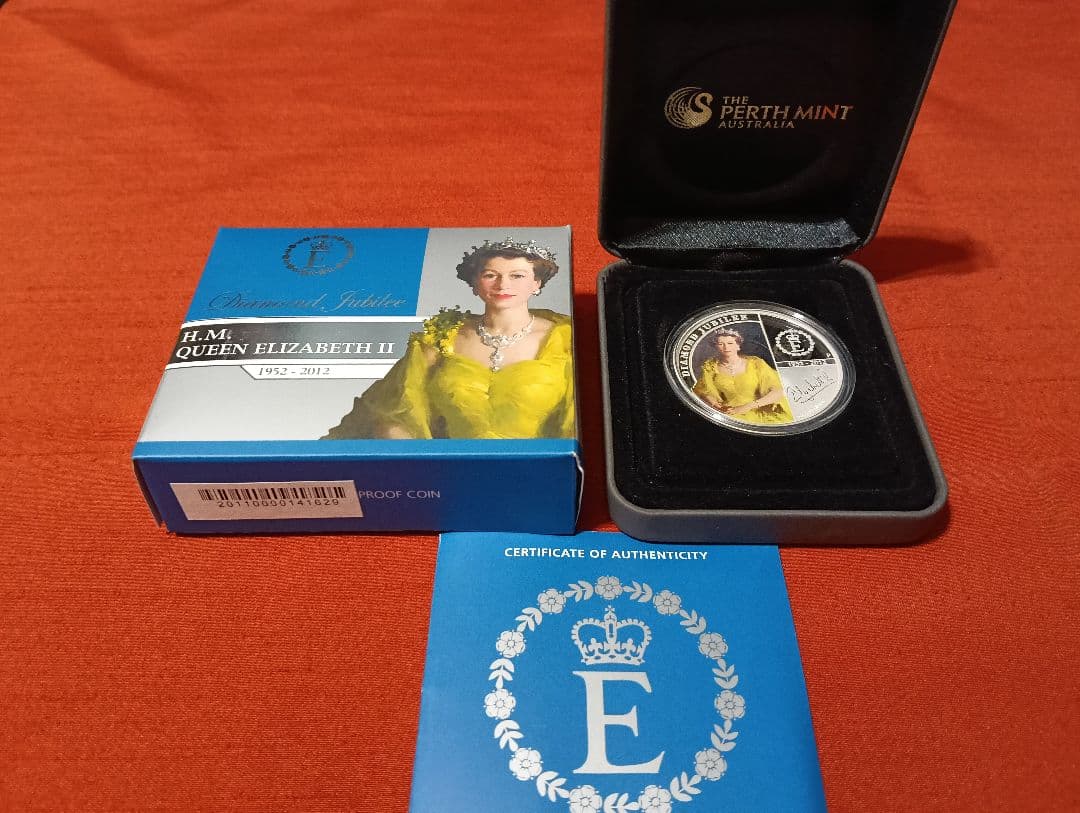 【超レア物】エリザベス女王陛下ダイヤモンド・ジュビリー　１オンス純銀99.9 ％