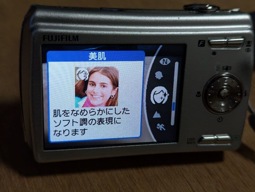 FUJIFILM FINEPIX F100fd コンパクトデジタルカメラ 完動品