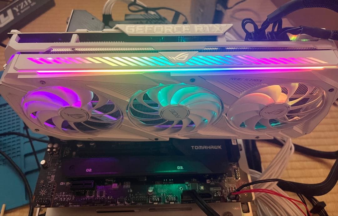 【週末割引】ROG STRIX RTX3070 WHITE V2 LHR美品