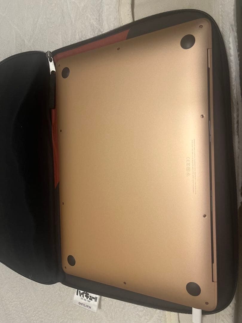 MacBook Air（M1, 2020）　ローズゴールド