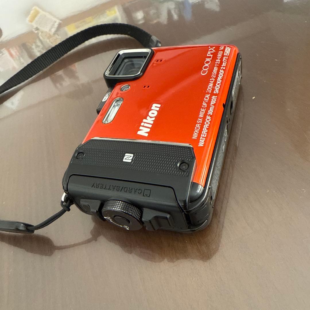 Nikon COOLPIX 防水デジタルカメラ
