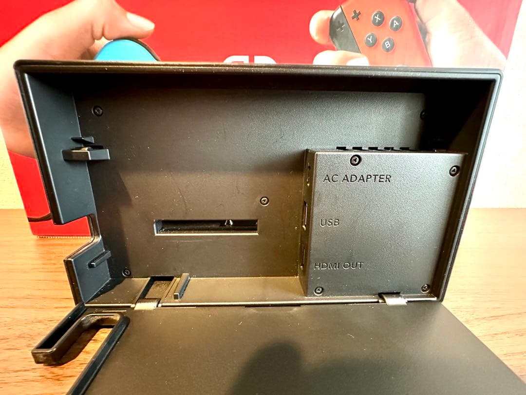 【良品】Nintendo Switch 本体 おまけ付き コントローラ変更済み