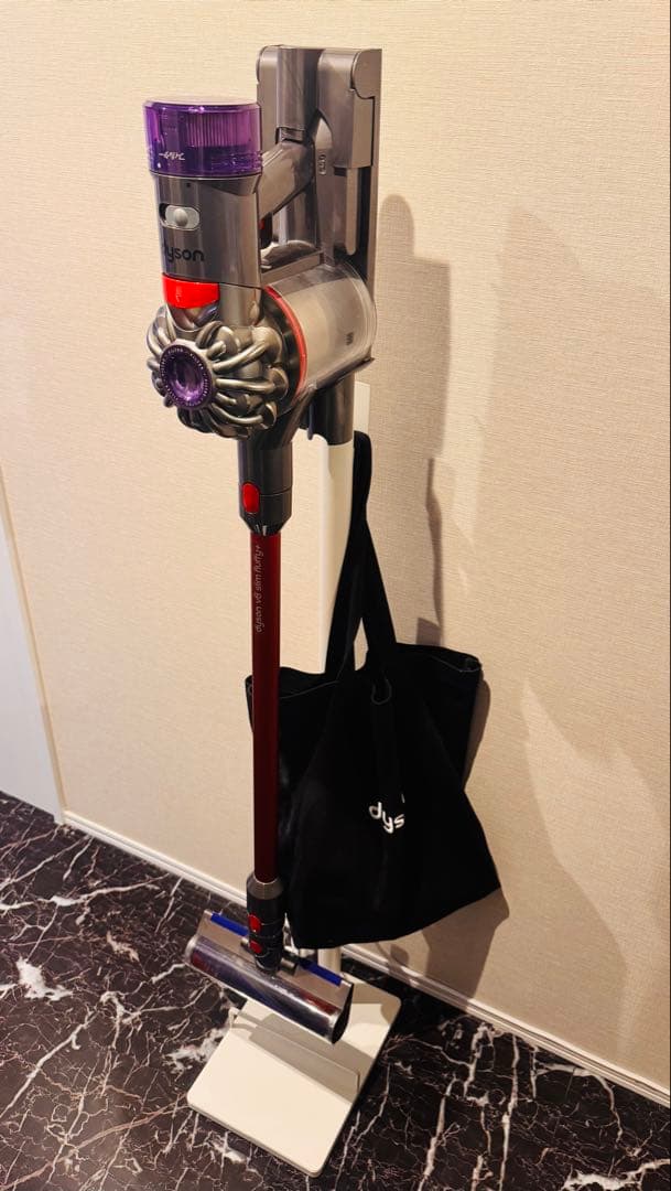 Dyson ダイソン V8 Slim Fluffy+ 掃除機 スタンド付き