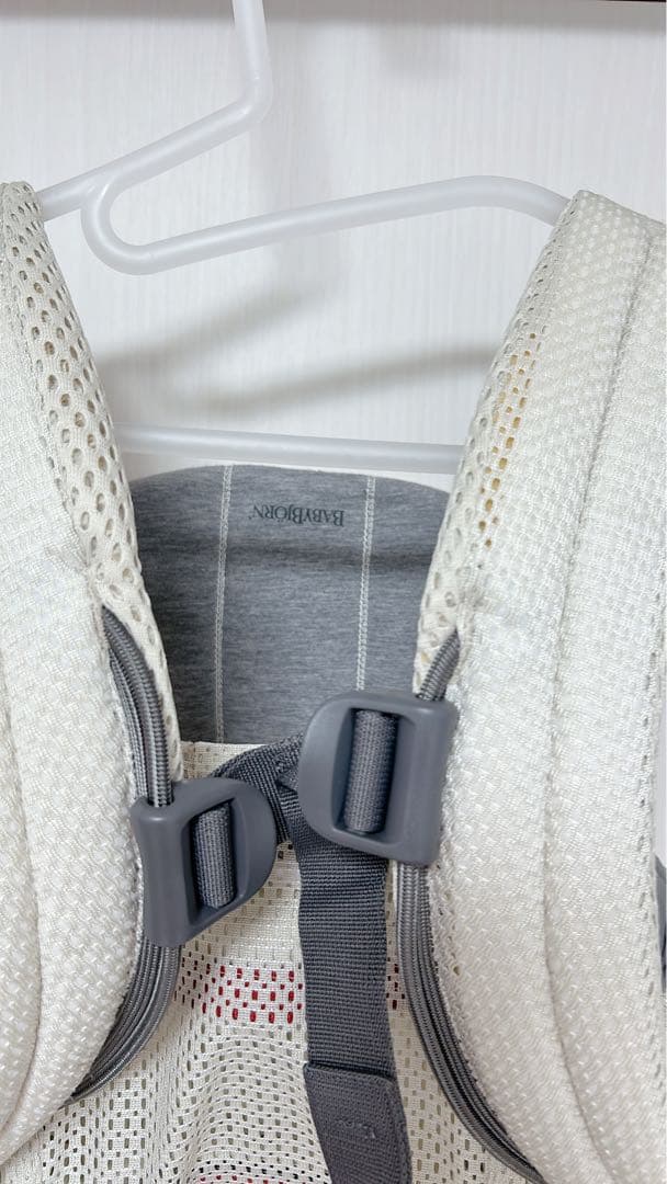 ベビービョルンハーモニー　クリーム　抱っこ紐