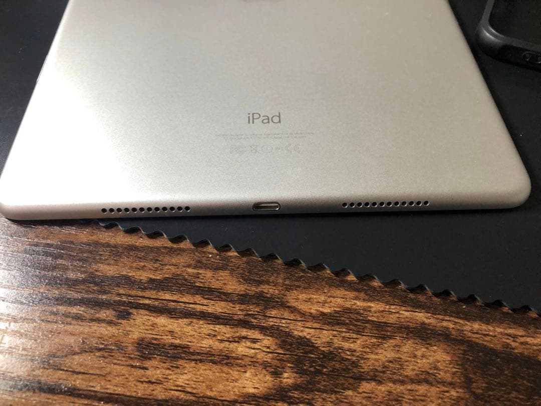 iPad Pro9.7インチ本体32GB送料込