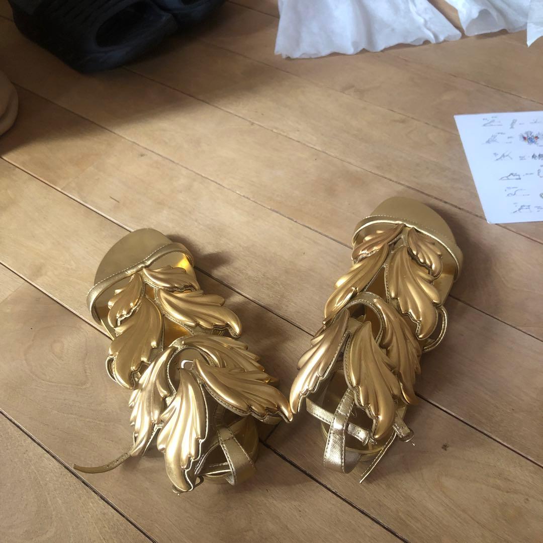 Giuseppe Zanotti ゴールドサンダル36定価205000