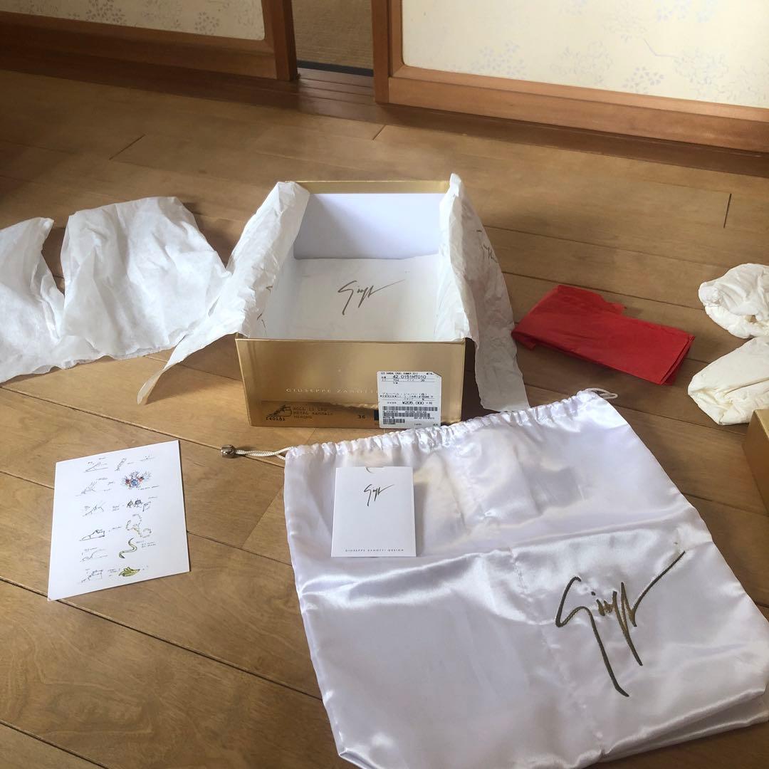 Giuseppe Zanotti ゴールドサンダル36定価205000