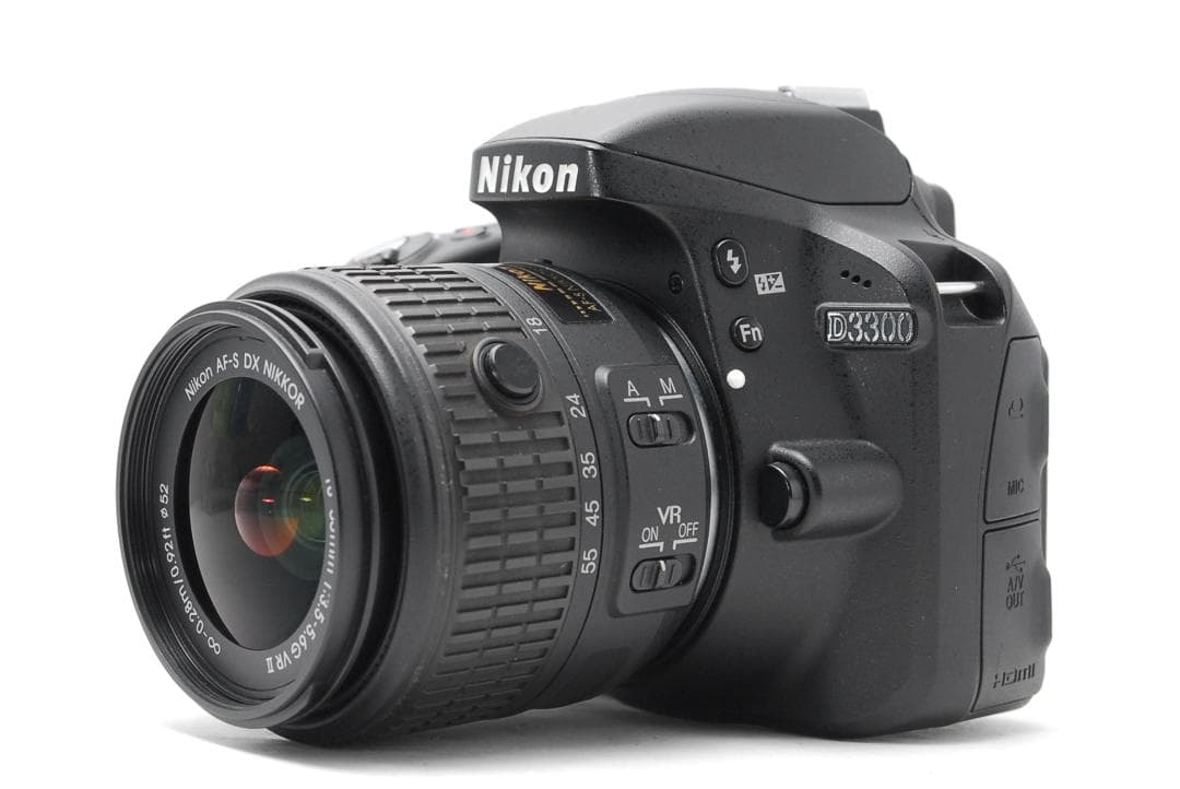 【使用感極少　美品】Nikon D3300　スマホ転送　2416万画素の高画質機