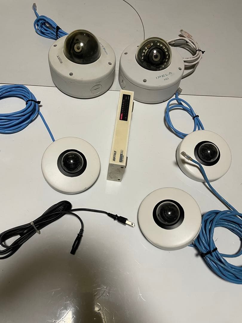 ソニーとキヤノンのドームカメラ