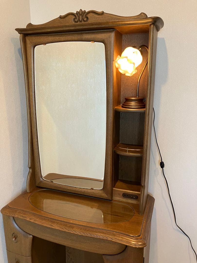 鏡台　ドレッサーランプ付き