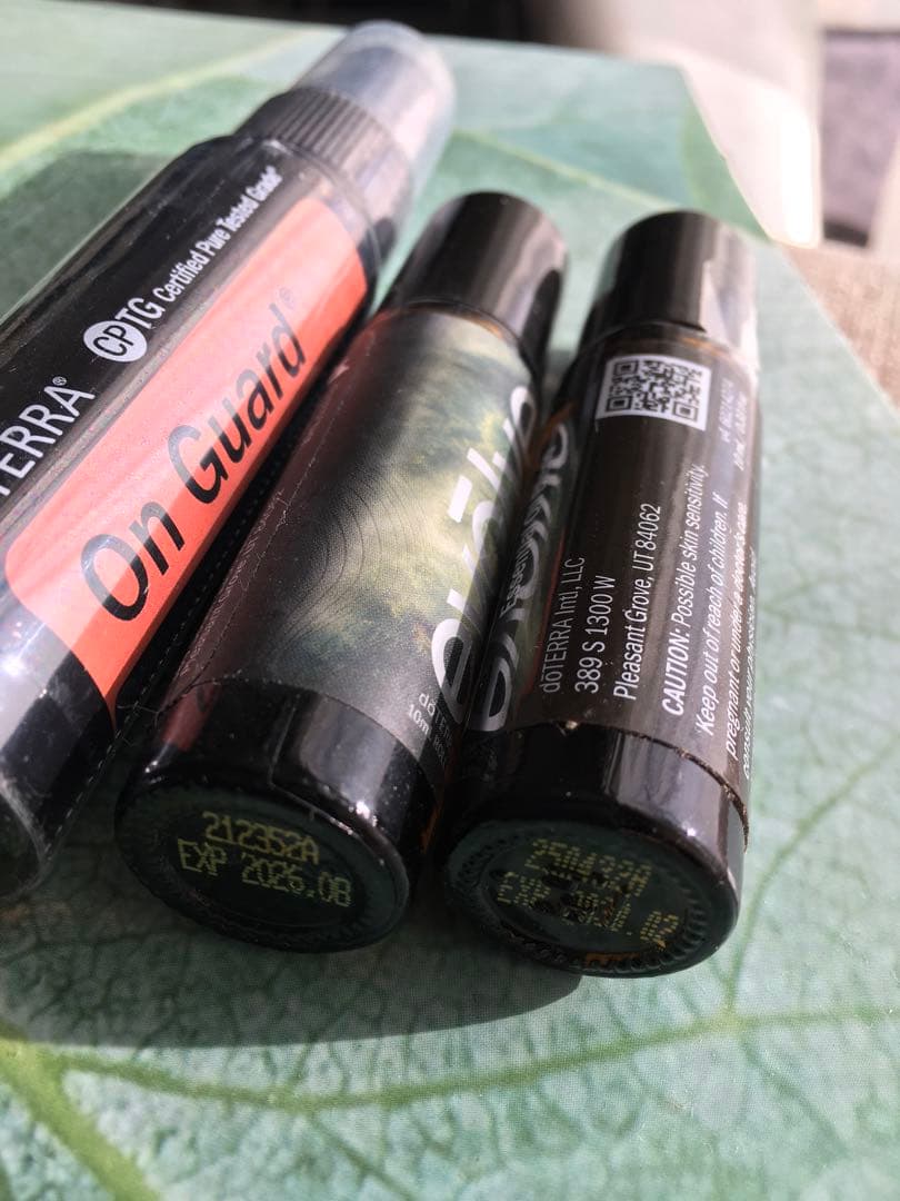 doTERRA ウィスパー 、Evolve 、オンガードミスト3点セット