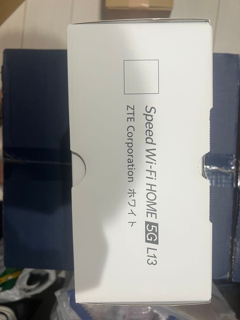 Speed Wi-Fi  5G L13 ZTR02 [ホワイト]
