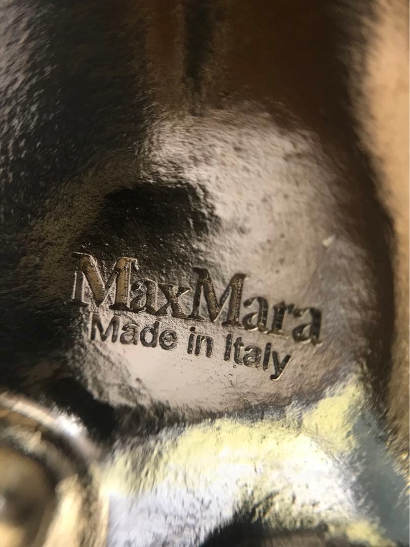 MaxMara ゴールド クマ ブローチ　I.1362