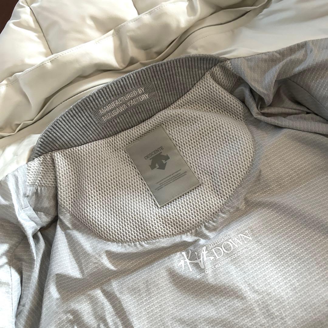 【専用】デサントオルテライン　水沢ダウン　S　マウンテニア　白　ホワイト