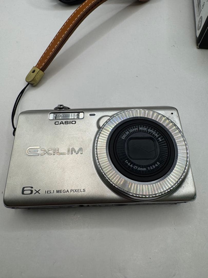 CASIO EXILIM EX-Z770 シルバー 動作良好 元箱付