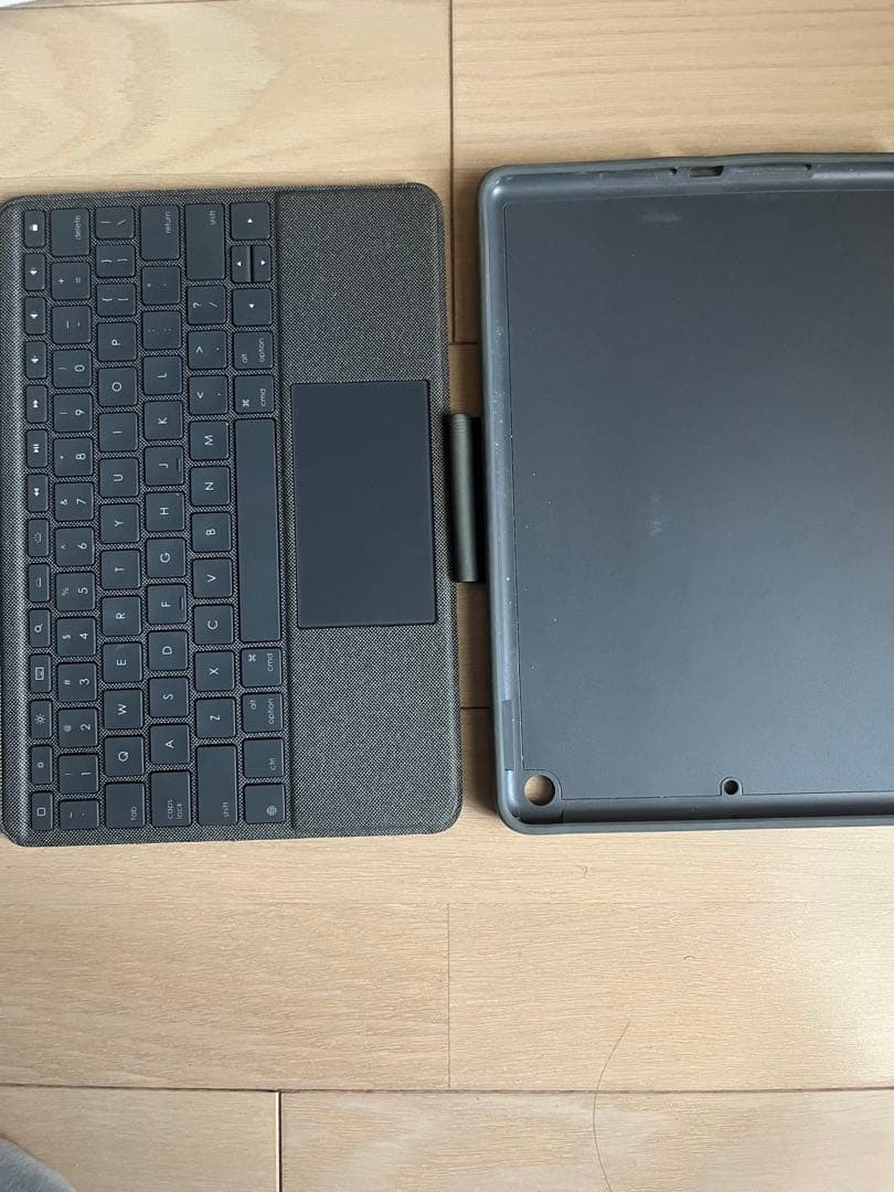 iPadアクセサリー Logicool Combo Touch for iPad