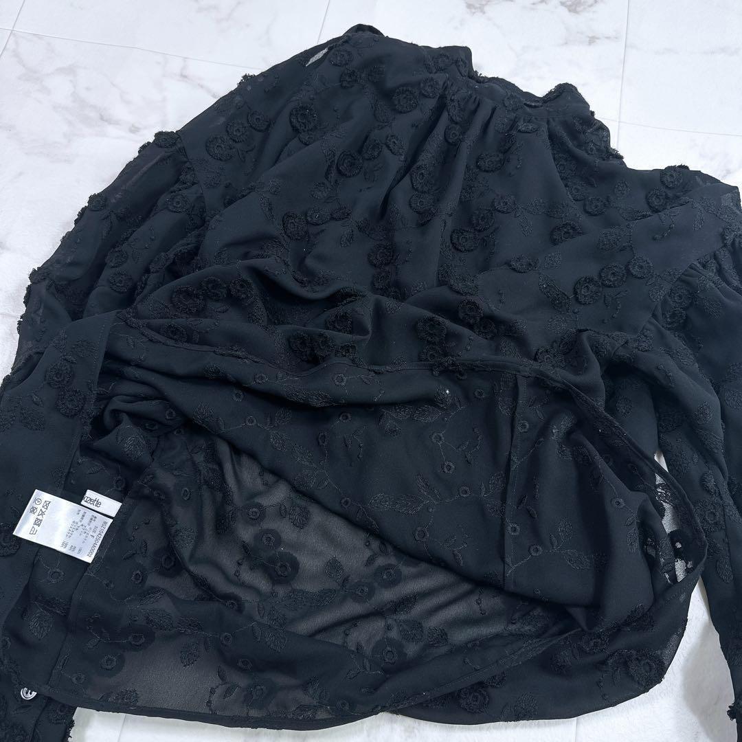 ウィムガゼット 刺繍ボウブラウス　フラワー刺繍　ボウタイ　長袖ブラウス　25年