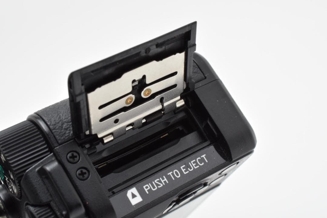 ★撮影枚数633枚・超美品★ペンタックス PENTAX Qボディ #21576