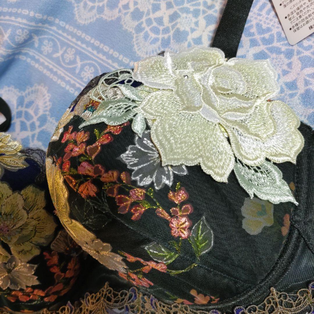 ワコールサルート　セットアップ　G 65 ＆ M 　新品