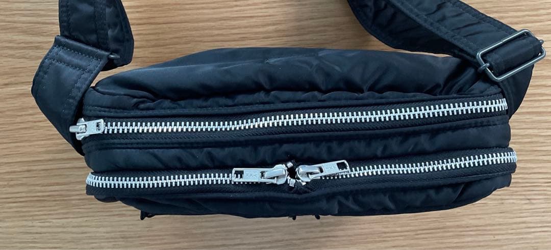 美品　PORTER ポーター　タンカー　ショルダーバッグ 黒