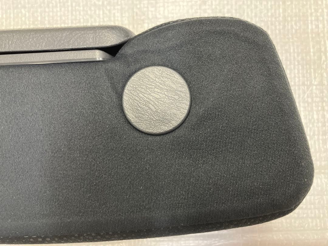 ♦︎ダイハツ★タントカスタムLA600S★純正アームレストレザー★