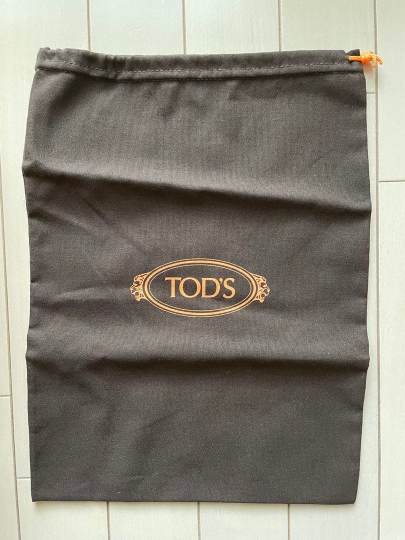 たぶちゃん　TOD'S ブルーレザー ローファー