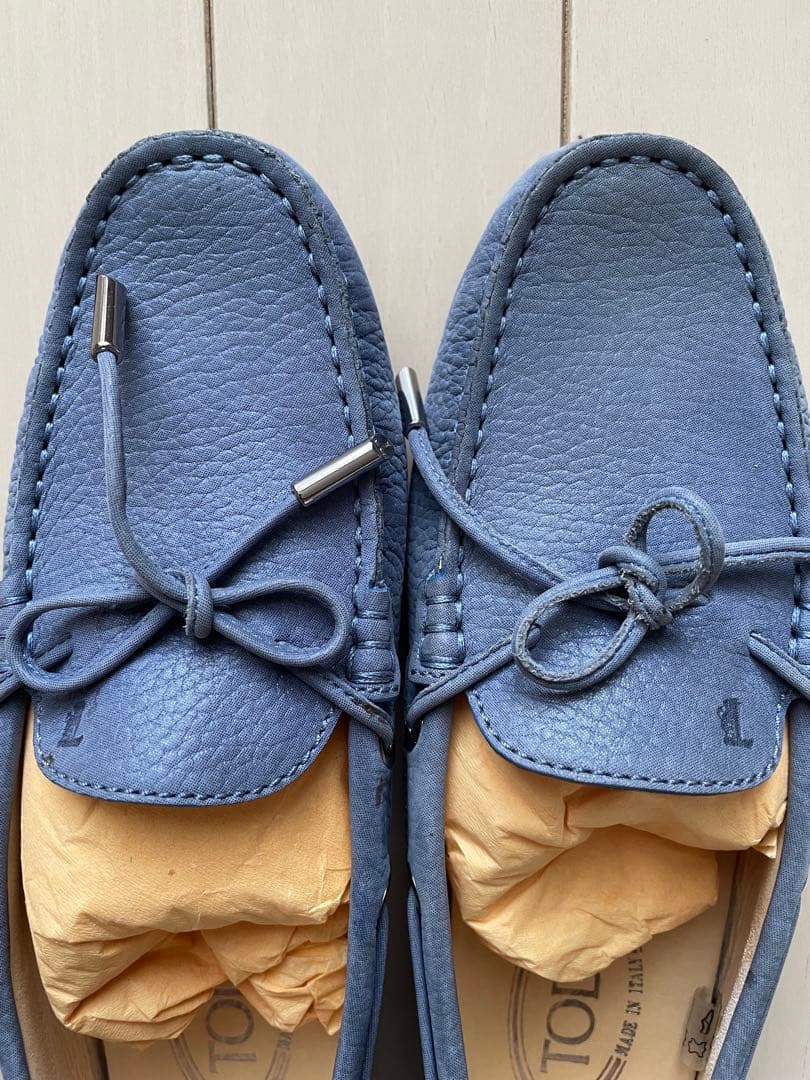 たぶちゃん　TOD'S ブルーレザー ローファー