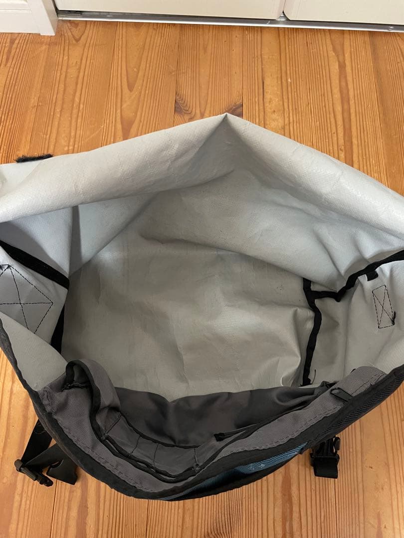 TIMBUK2 メッセンジャーバッグ　ネイビー/ブルー