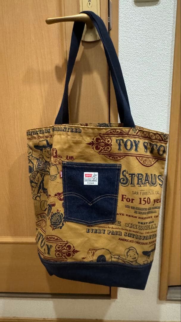 バッグ LEVI'S x Toy Story AOP Tote Bag \