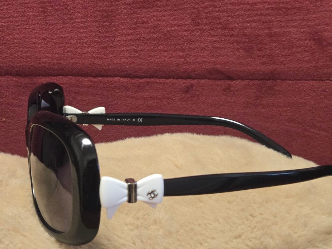 CHANEL ブラック サングラス リボン付き ケース付き