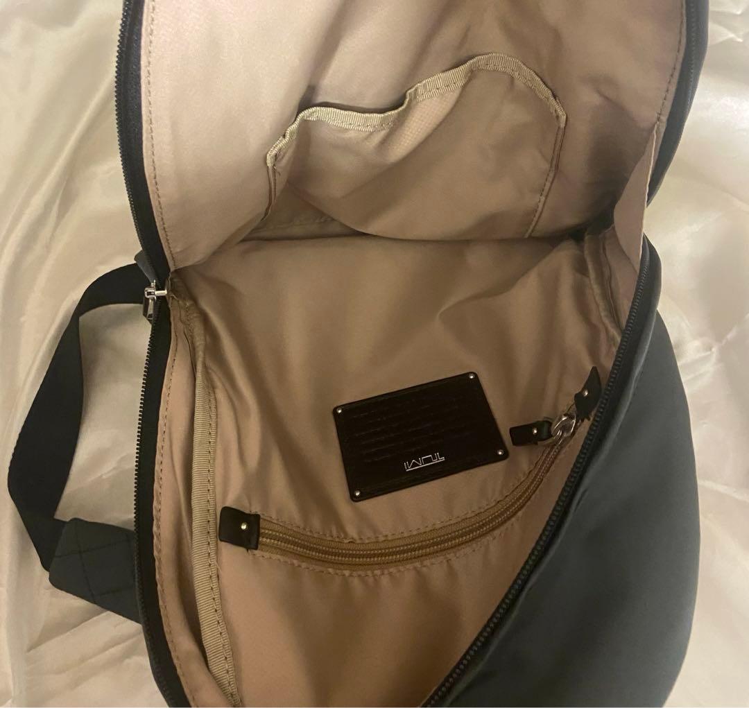 TUMI トゥミ　 ボディーバック　ワンショルダー　メンズ　レディース