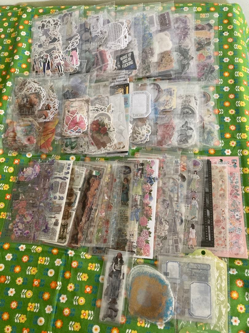 ヴィンテージコラージュ素材 紙もの コラージュまとめ売り